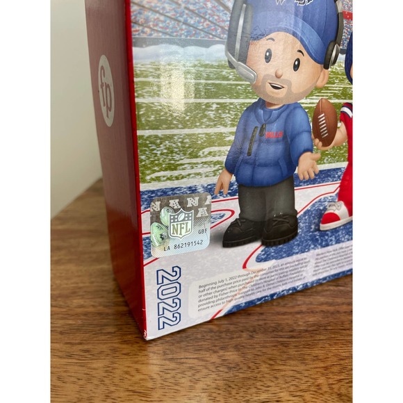 Fisher Price Buffalo Bills "Go Bills!" 2022 Little People NEW IN BOX - Picture 4 of 5